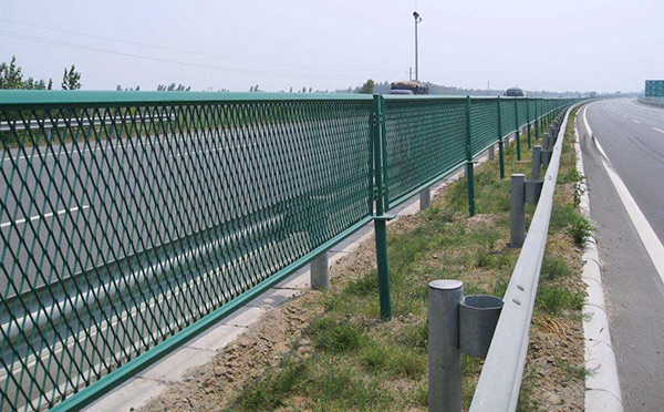 公路護(hù)欄網(wǎng) 公路護(hù)欄網(wǎng)