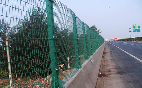 公路護(hù)欄網(wǎng) 公路護(hù)欄網(wǎng)